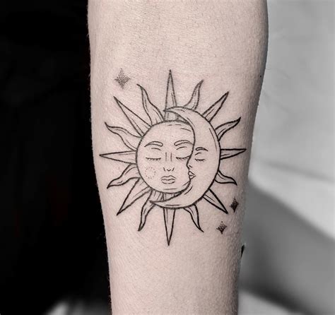 tatuaje sol y luna minimalista|More.